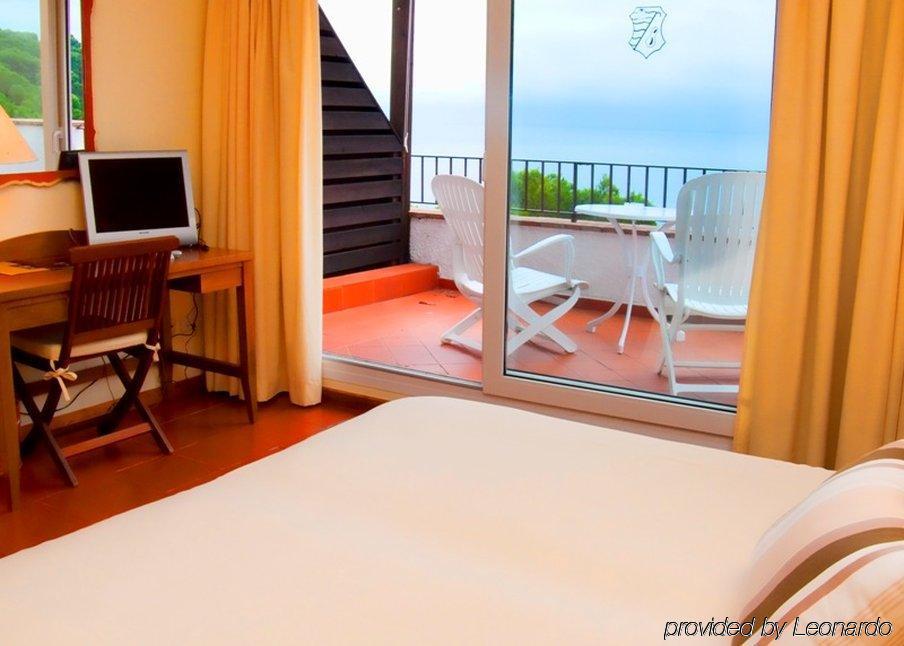 Hotel Sant Roc Calella De Palafrugell Room photo