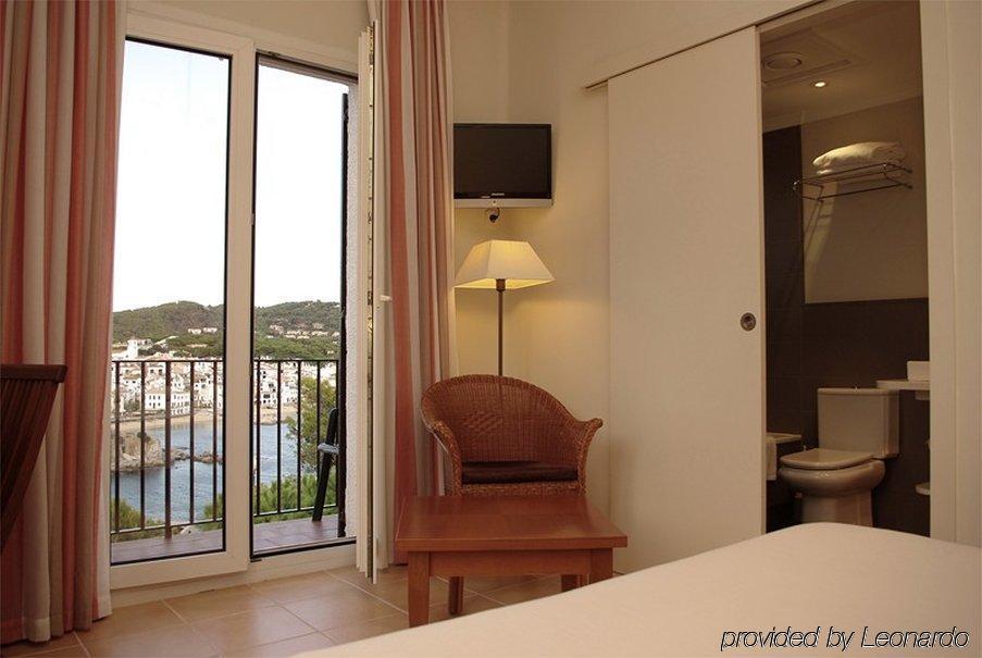 Hotel Sant Roc Calella De Palafrugell Room photo