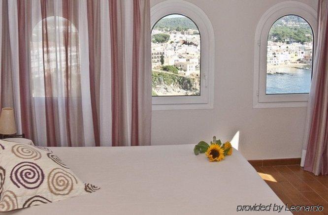 Hotel Sant Roc Calella De Palafrugell Room photo