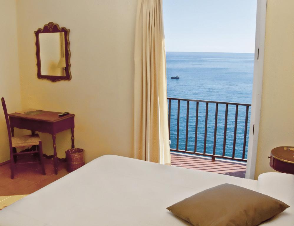 Hotel Sant Roc Calella De Palafrugell Room photo